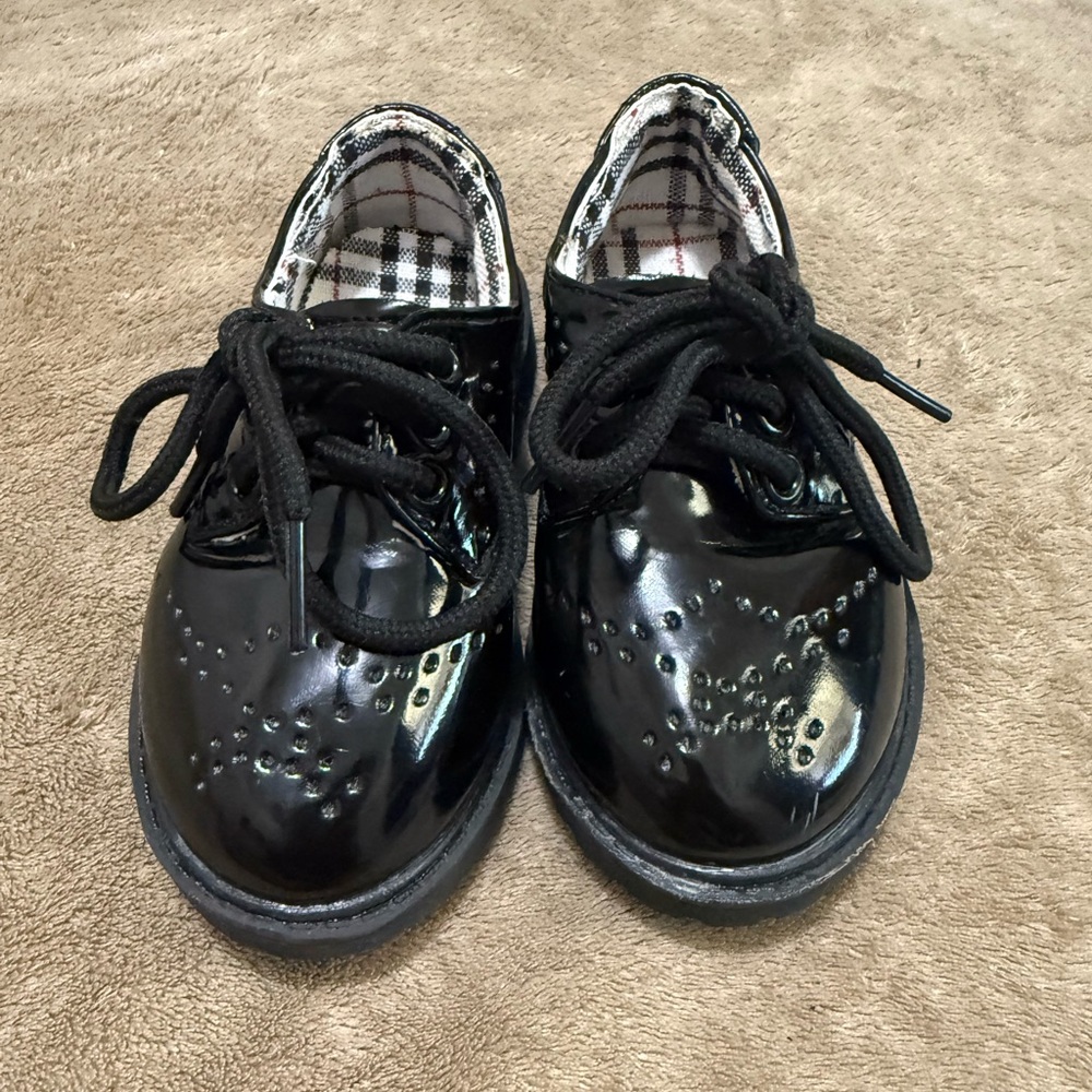 👞 Classic Black dress up Kids Shoes